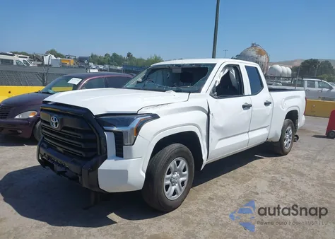 2023 Toyota Tundra Sr z USA, uszkodzony, nr VIN 5TFKB5AA9PX025228